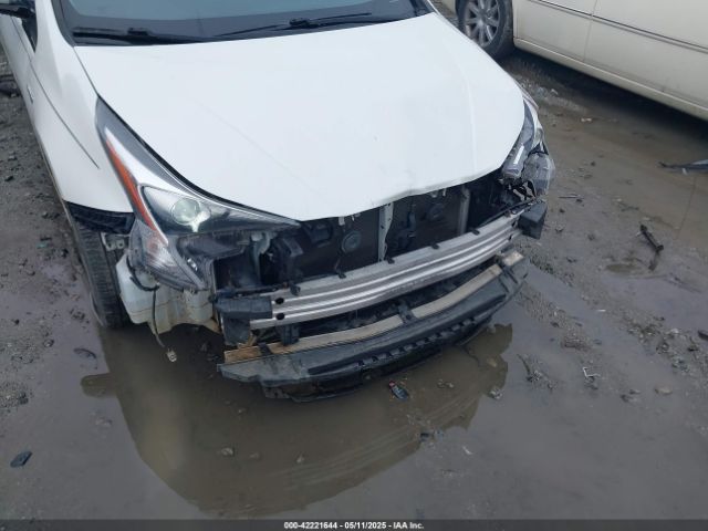 JTDKARFU9G3023659 Toyota Prius Four Touring