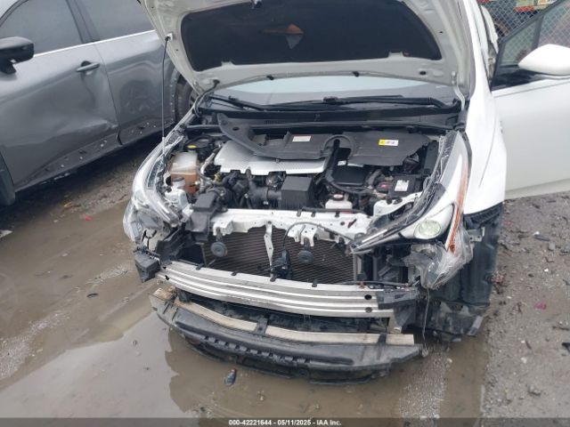 JTDKARFU9G3023659 Toyota Prius Four Touring