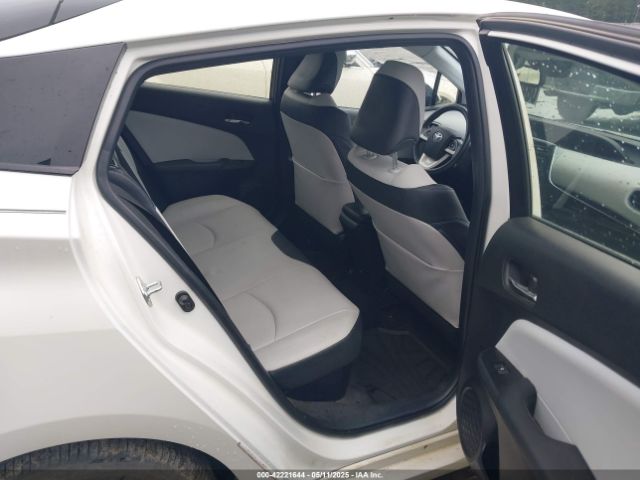 JTDKARFU9G3023659 Toyota Prius Four Touring