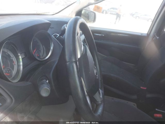 2C4RDGBG2ER241229 Dodge Grand Caravan Se