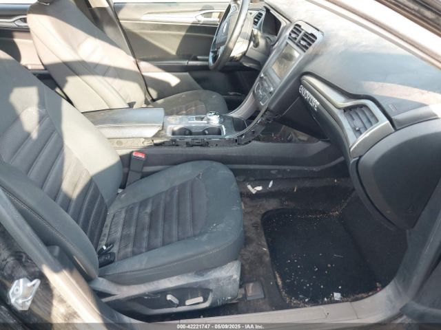 3FA6P0HD4HR179674 Ford FUSION SE