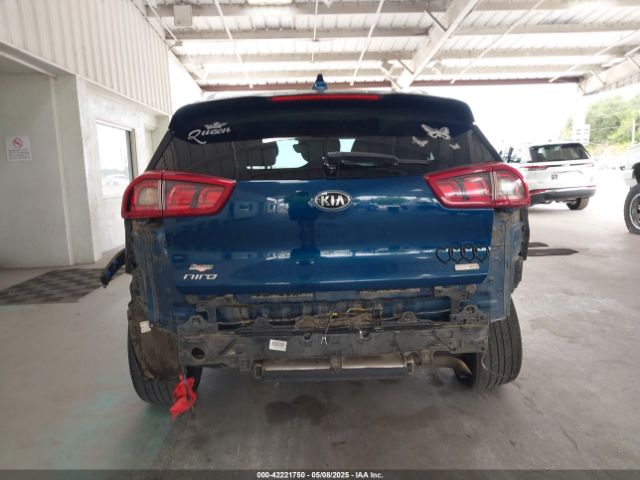 KNDCB3LC6J5207642 KIA NIRO LX