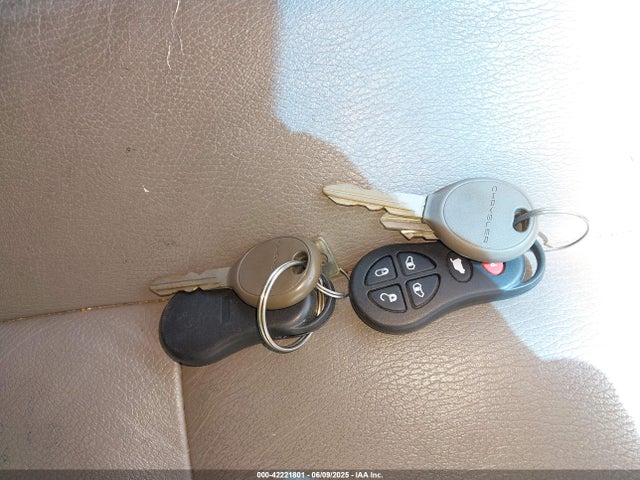 2010 CHRYSLER TOWN & COUNTRY 2A4RR8D13AR480017 Photo 10