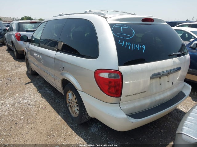 2010 CHRYSLER TOWN & COUNTRY 2A4RR8D13AR480017 Photo 2