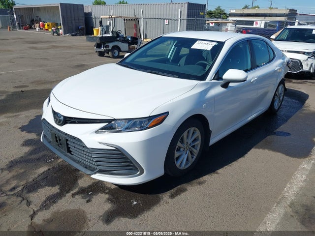 4T1C11AK0RU249576 Toyota CAMRY LE