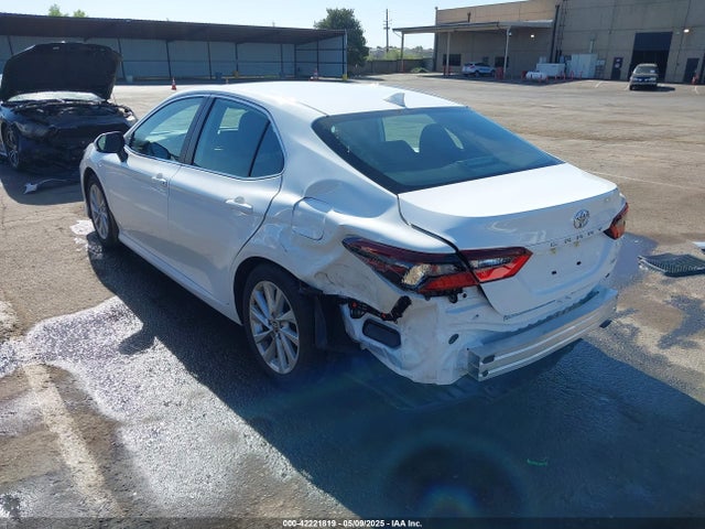 4T1C11AK0RU249576 Toyota CAMRY LE