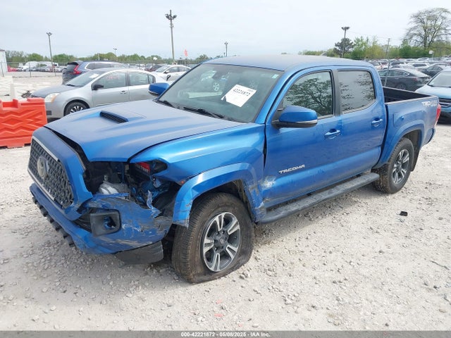 5TFCZ5AN8JX130935 Toyota Tacoma Trd Sport