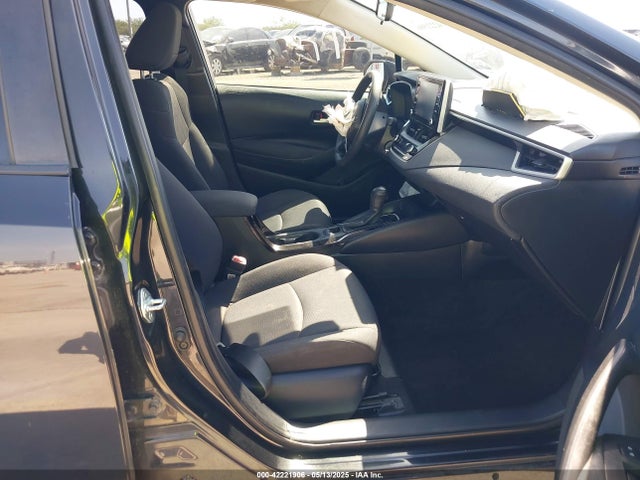JTDEPRAE6LJ026603 Toyota COROLLA LE