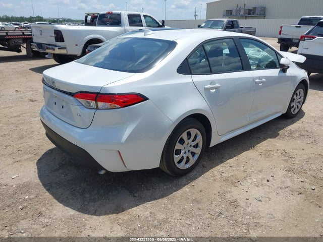 Toyota COROLLA LE 2025 5YFB4MDE5SP284079 Image 4