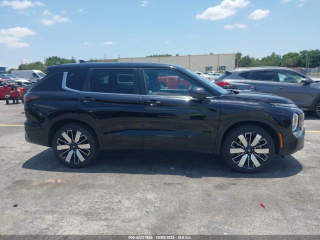 JA4J3VA86SZ014491 Mitsubishi Outlander Se 2.5 2wd