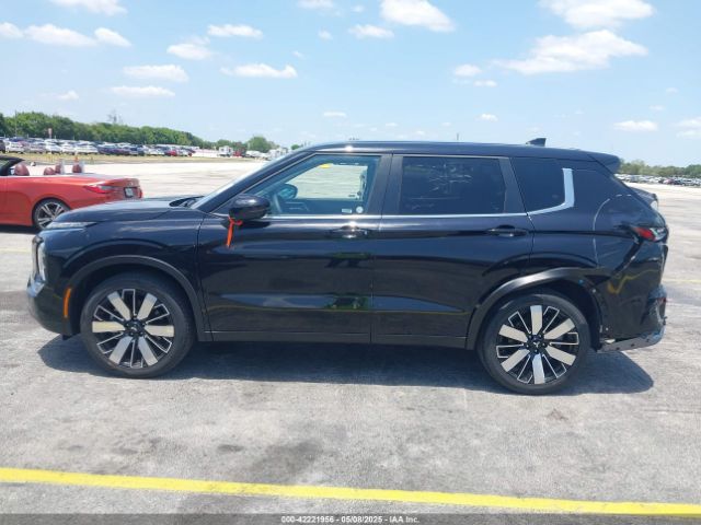 JA4J3VA86SZ014491 Mitsubishi Outlander Se 2.5 2wd