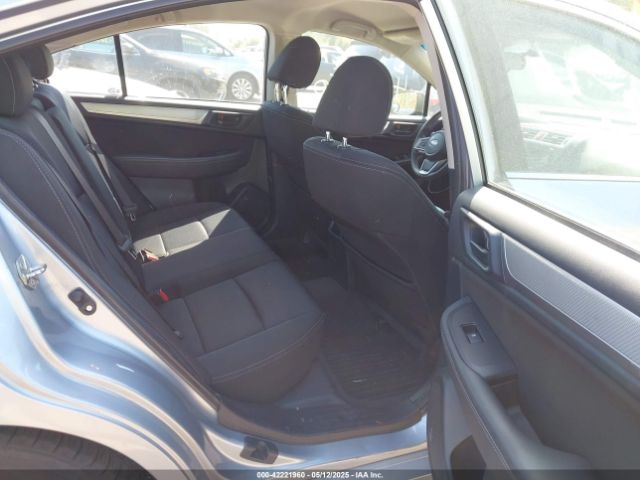 4S3BNAB68J3039825 Subaru Legacy 2.5i