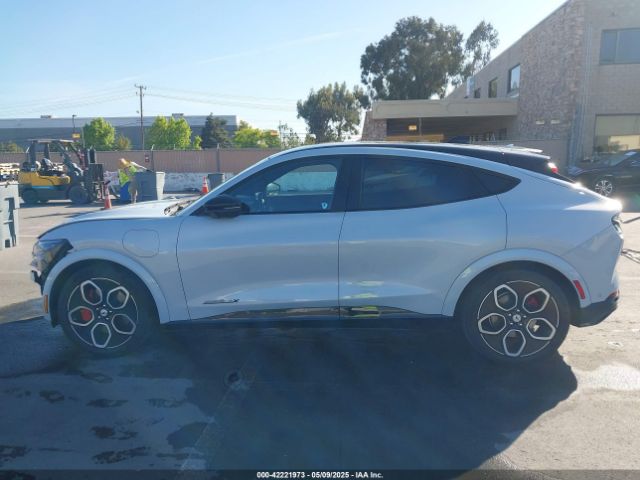 3FMTK4SE7NMA10046 Ford Mustang Mach-e Gt