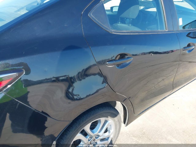 3MYDLBYV4HY174726 Toyota p5v