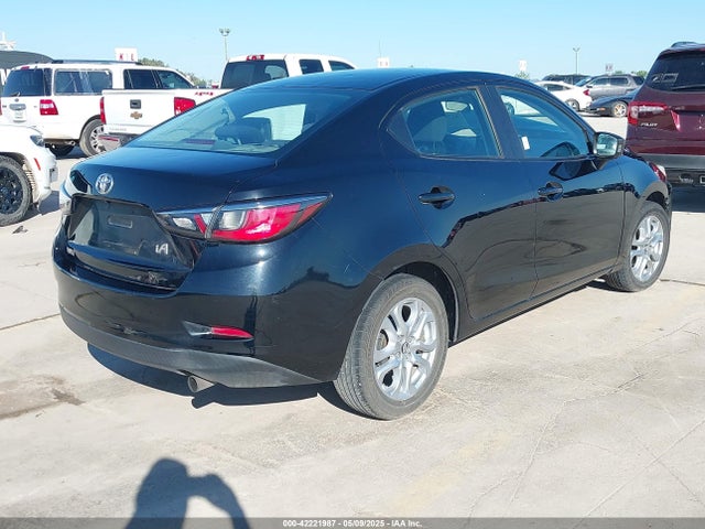 3MYDLBYV4HY174726 Toyota p5v