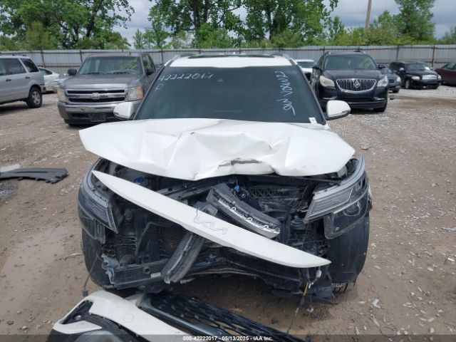 KNDERCAA0N7238739 KIA SELTOS EX