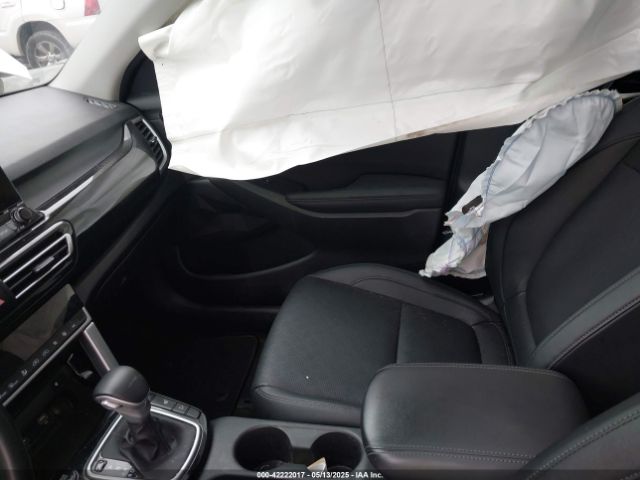 KNDERCAA0N7238739 KIA SELTOS EX