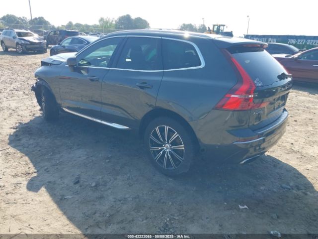 2018 VOLVO XC60 YV4102RLXJ1025932 Photo 2