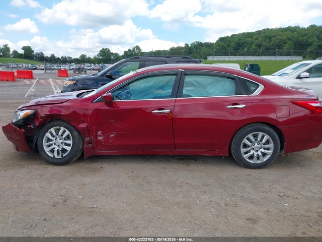 Nissan Altima 2.5 S 2017 1N4AL3AP4HC233372 Image 14
