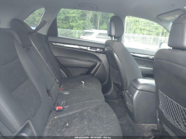 5XYKT3A69FG626265 KIA SORENTO LX