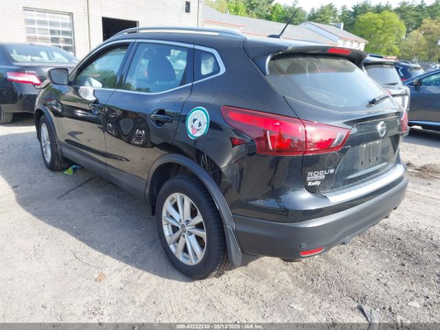 JN1BJ1CR5KW623221 Nissan 2019