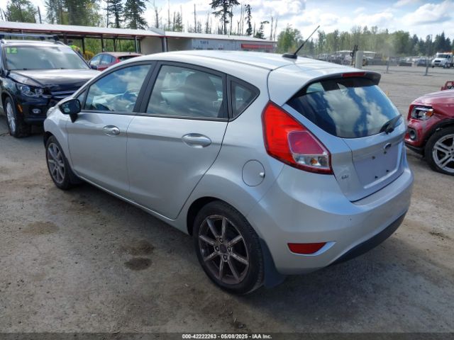 3FADP4EJ0FM172563 Ford FIESTA SE