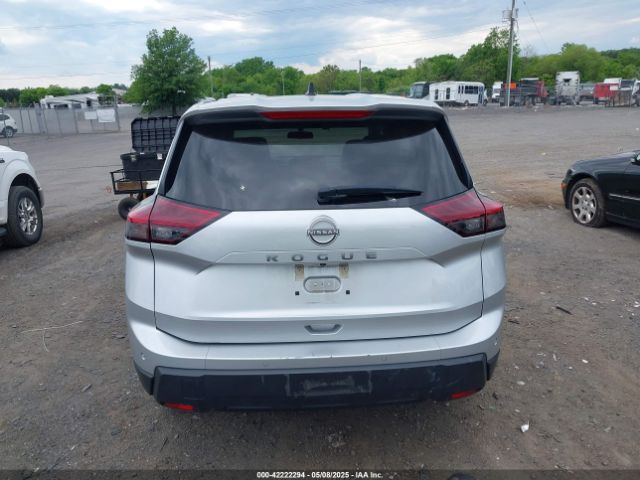 5N1BT3AA9RC672848 Nissan Rogue S Fwd