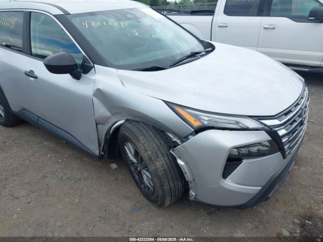 5N1BT3AA9RC672848 Nissan Rogue S Fwd