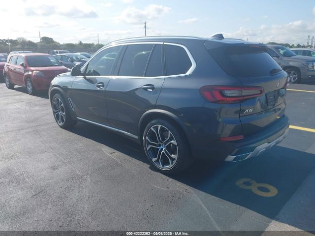 2020 BMW X5 5UXCR4C07L9C40069 Photo 2