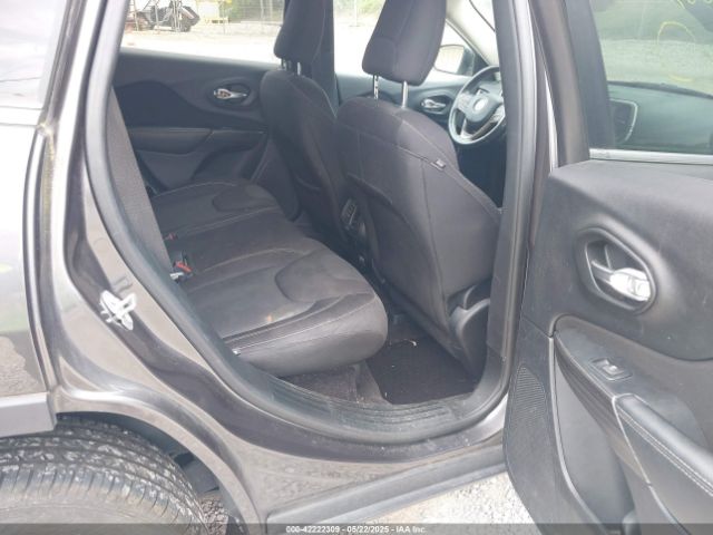 2017 JEEP CHEROKEE 1C4PJLCB2HW566065 Photo 7