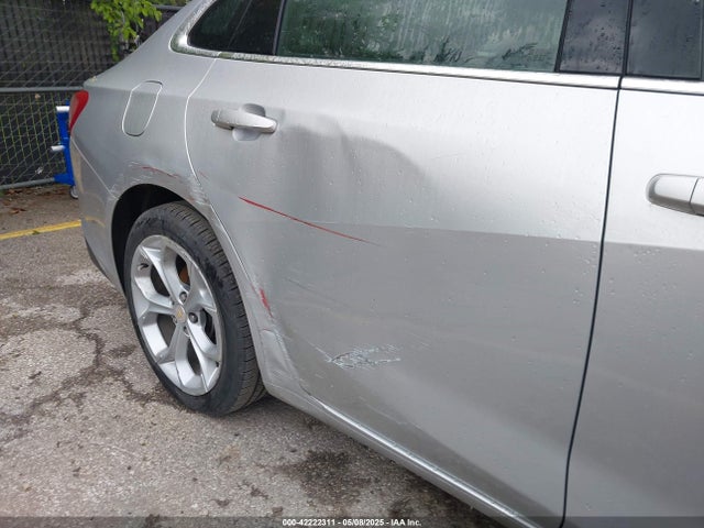 1G1ZD5STXNF129666 Chevrolet Malibu Fwd Lt