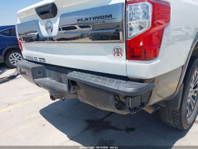 1N6BA1F27GN512899 Nissan 2016