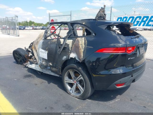 2018 JAGUAR F-PACE SADCL2GX8JA292080 Photo 2