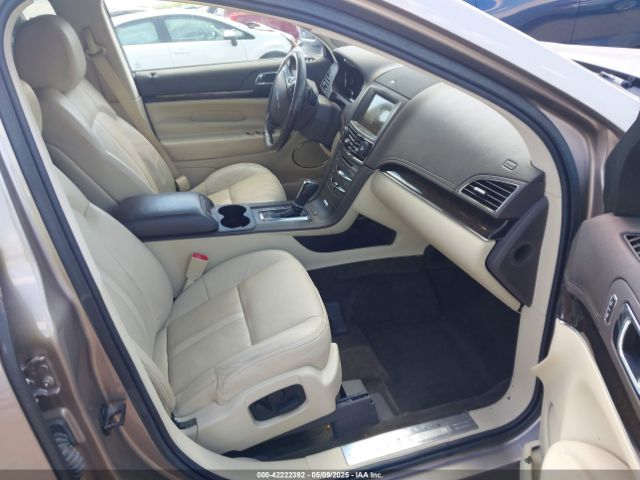 2LMHJ5AT1KBL00122 Lincoln Mkt Reserve