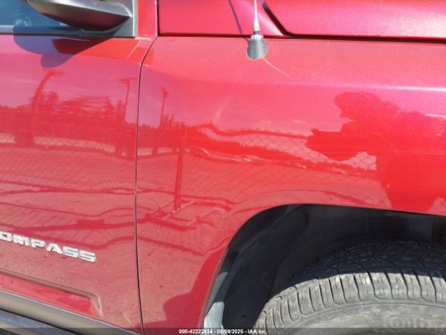 1C4NJDEB3GD755831 Jeep Compass High Altitude Edition