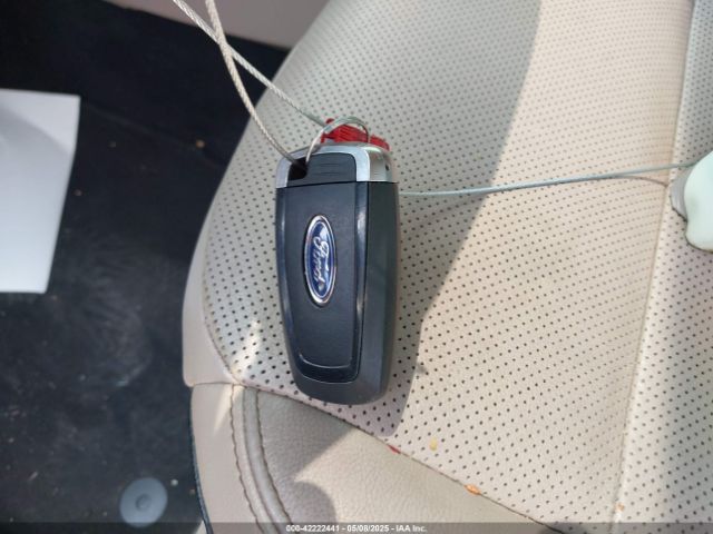 1FMCU9J92LUA39457 Ford Escape Titanium