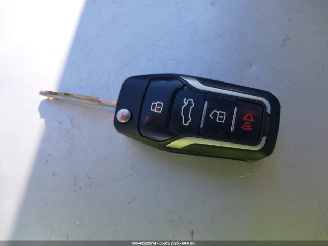 1ZVBP8EM5E5315477 Ford Mustang V6 Premium