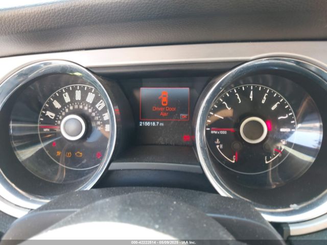 1ZVBP8EM5E5315477 Ford Mustang V6 Premium