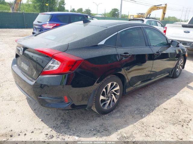 2018 HONDA CIVIC 2HGFC2F79JH597603 Photo 3