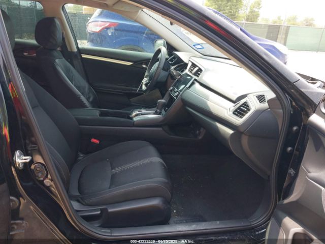 2018 HONDA CIVIC 2HGFC2F79JH597603 Photo 4