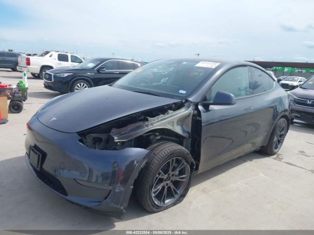 2025 TESLA MODEL Y 7SAYGDEDXSA355554 Photo 1