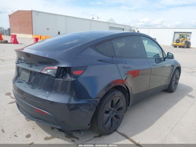 2025 TESLA MODEL Y 7SAYGDEDXSA355554 Photo 3