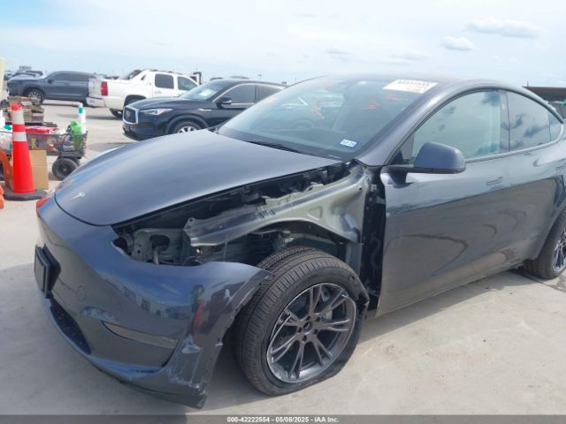 2025 TESLA MODEL Y 7SAYGDEDXSA355554 Photo 5