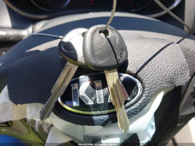 KNAFK4A63F5371323 KIA FORTE LX