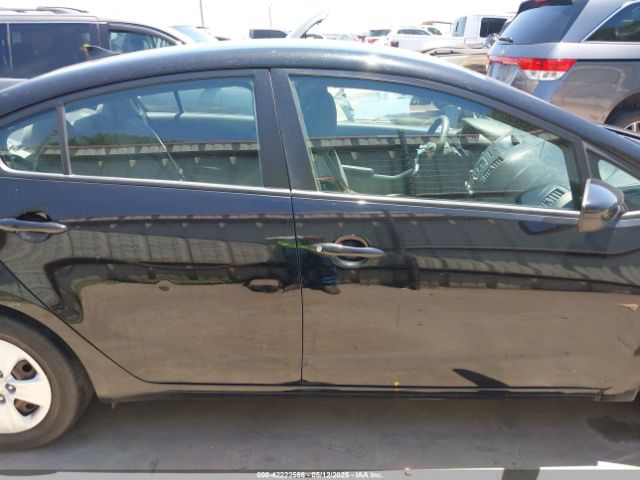 KNAFK4A63F5371323 KIA FORTE LX