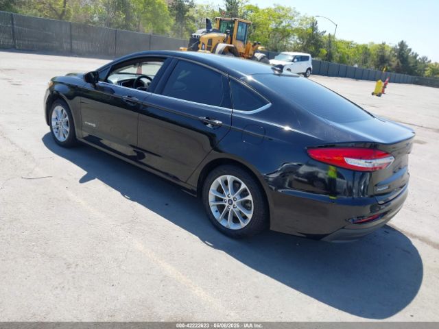 2019 FORD FUSION HYBRID 3FA6P0LU9KR175487 Photo 2
