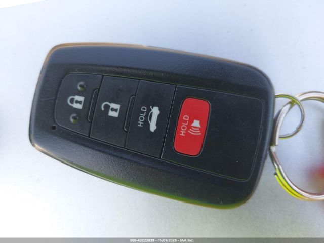 4T1T11AK8RU855885 Toyota CAMRY SE