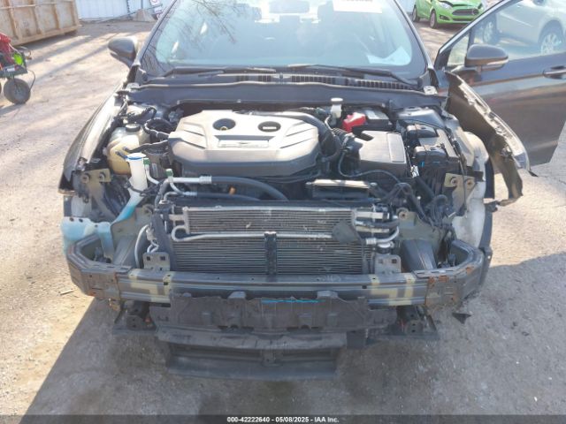 3FA6P0T96HR199671 Ford FUSION SE