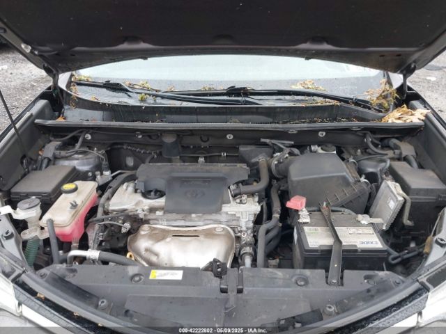 2T3RFREV8HW692272 Toyota Rav4 Xle