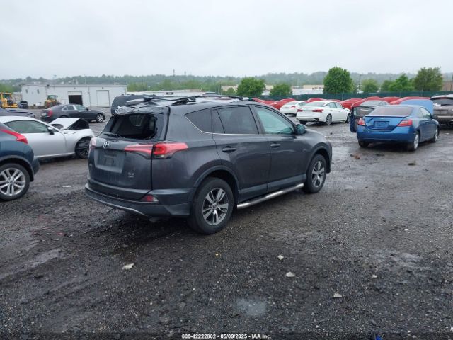 2T3RFREV8HW692272 Toyota Rav4 Xle